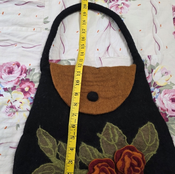 HANDMADE BOILED WOOL PURSE *RISING TIDE* - Picture 5 of 9